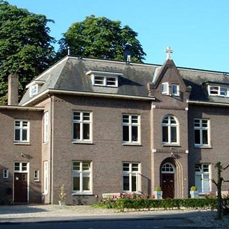 Gasthuis Pension Via Quidam Vaassen 外观 照片