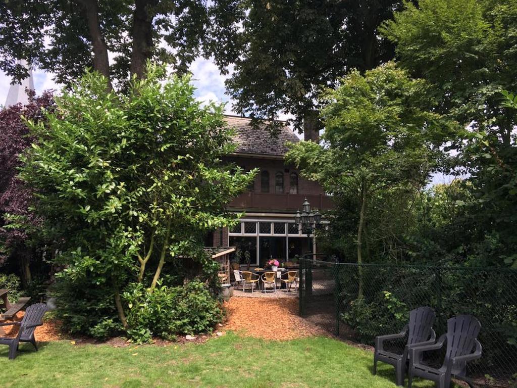 Gasthuis Pension Via Quidam Vaassen 外观 照片